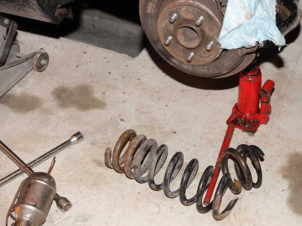 Is SUV Suspension More Likely To Break Because the Vehicle Is Heavier?